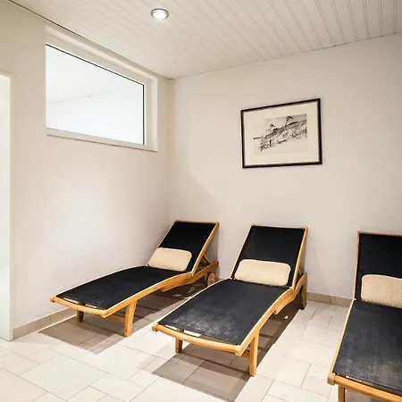 Strandleben 11 - Hans * Ahrenshoop